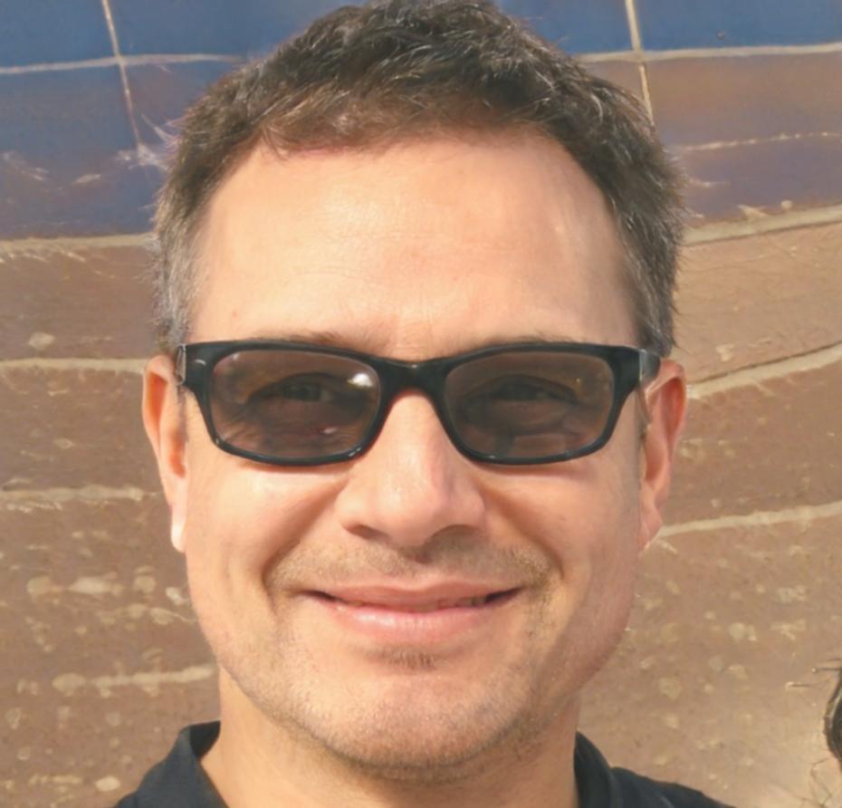 Portrait of network instructor Alaric Thorsen